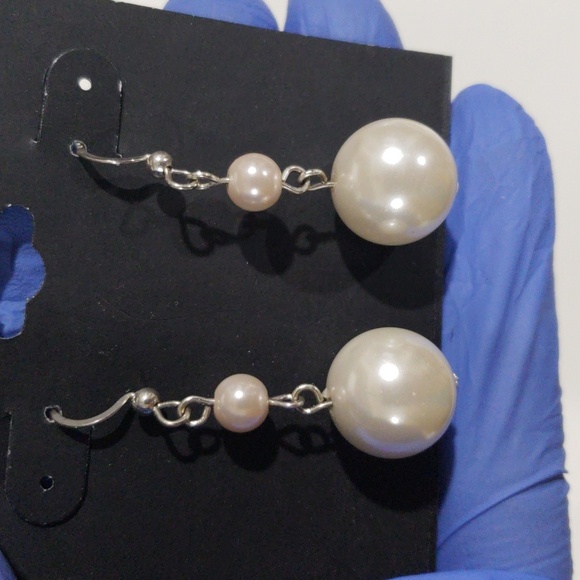 Elegant Silver tone Beaded Drop Dangle Earrings - Women's Fashion Jewelry - Picture 7 of 9